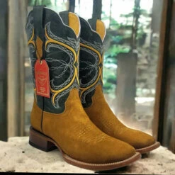 Square Toe Suede Boots